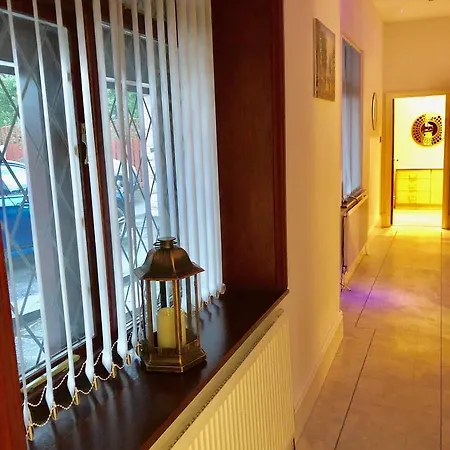 Lodge Lux Aparts Leeds Bradford Airport *